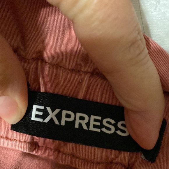 EXPRESS HIGH WAIST ROSE SHORT - Picture 10 of 11